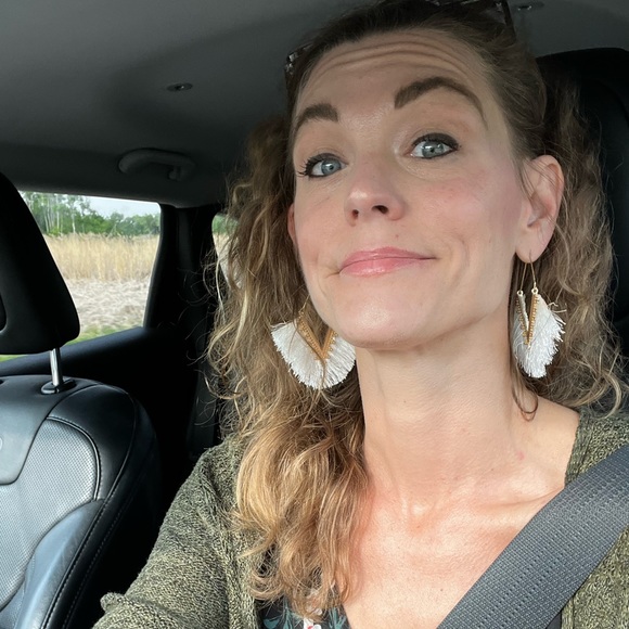 Meet your Posher, Jamie - Picture 2 of 3